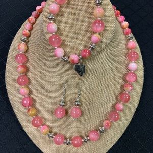 Pretty in Pink Necklace, bracelet and earrings set